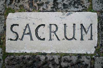64_4776_sacrum
